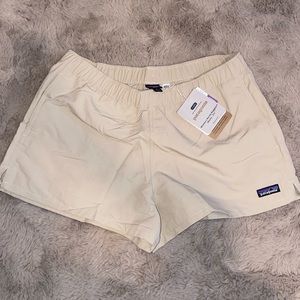 W’s Patagonia 2.5” Barely Baggies shorts